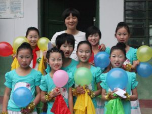 焦点科技对口支教小学“六一”探班记